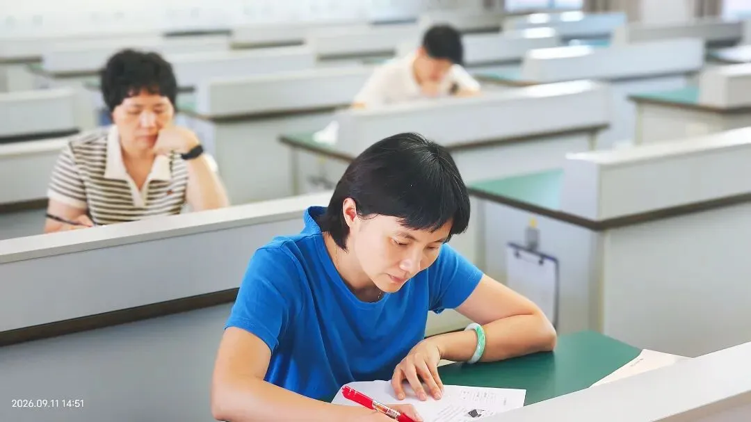 研真题悟命题逻辑,重教研促课堂变革 | 广东华侨中学高中校区开展“校本教研·解析题”活动(一)-第13张图片-四季读书网