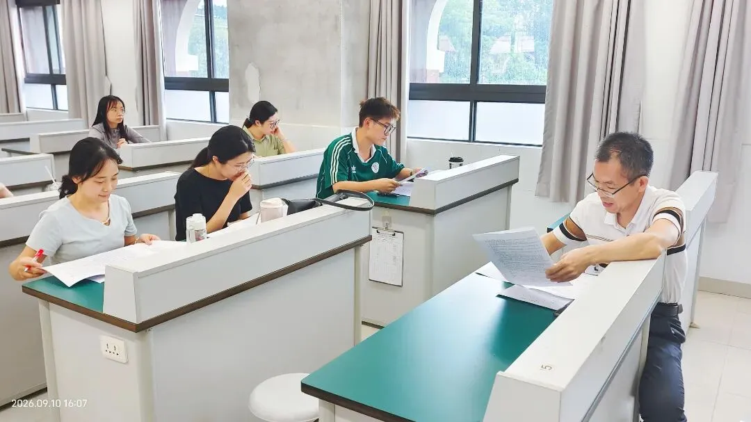 研真题悟命题逻辑,重教研促课堂变革 | 广东华侨中学高中校区开展“校本教研·解析题”活动(一)-第17张图片-四季读书网