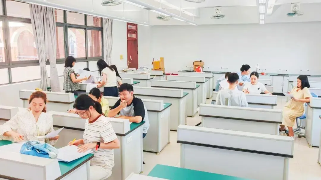 研真题悟命题逻辑,重教研促课堂变革 | 广东华侨中学高中校区开展“校本教研·解析题”活动(一)-第19张图片-四季读书网