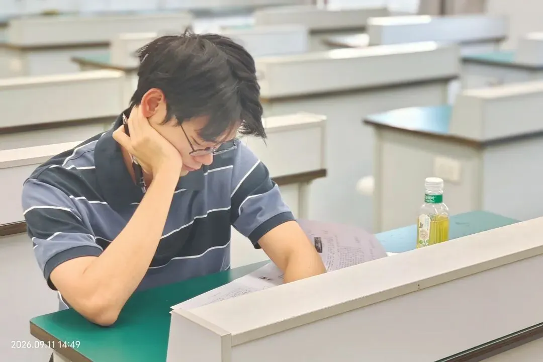 研真题悟命题逻辑,重教研促课堂变革 | 广东华侨中学高中校区开展“校本教研·解析题”活动(一)-第31张图片-四季读书网