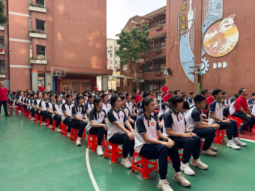 逐梦初三,启航新程——我校举行初三年级中考启航仪式-第7张图片-四季读书网