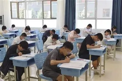 申论技巧—多用原词原句才得分,写满了试卷发现得分少,原因就是自己造词不踩分-第2张图片-四季读书网