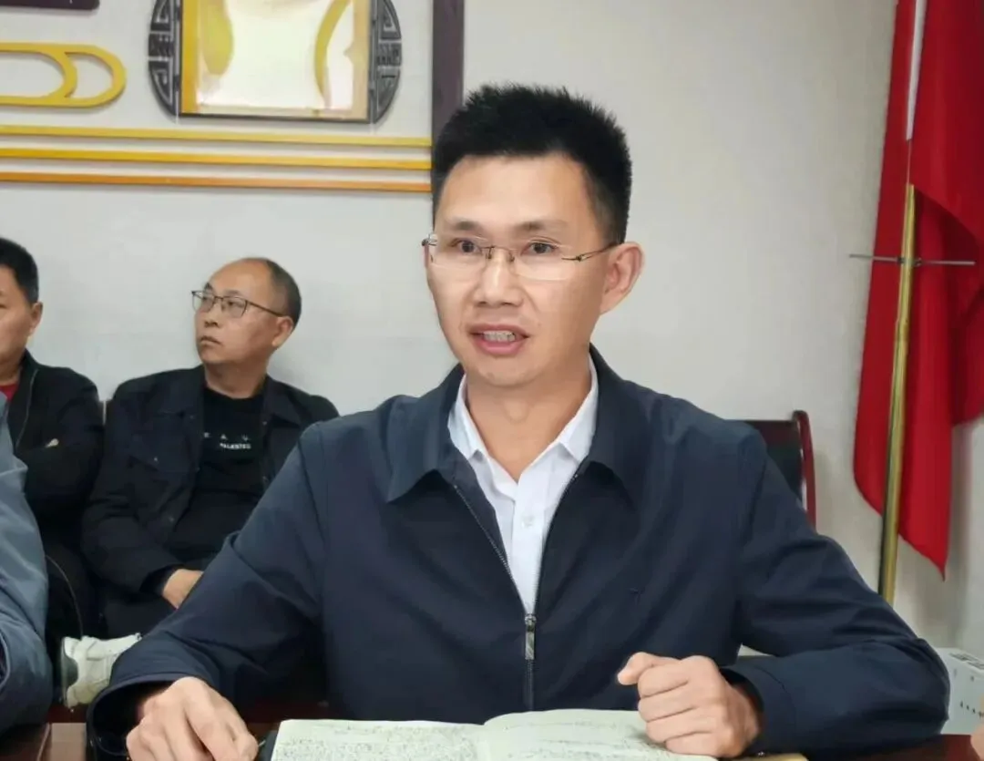 【明确目标抓落实 凝心聚力备中考】——兴隆初中召开九年级教师工作推进会-第6张图片-四季读书网