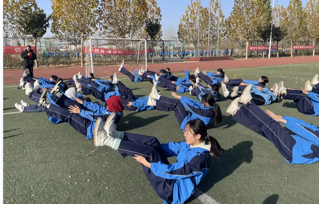 【高质量发展年】律动青春活力,争创中考佳绩——新时代学校初中部九年级阳光体育训练活动-第21张图片-四季读书网 【高质量发展年】律动青春活力,争创中考佳绩——新时代学校初中部九年级阳光体育训练活动-第21张图片-四季读书网