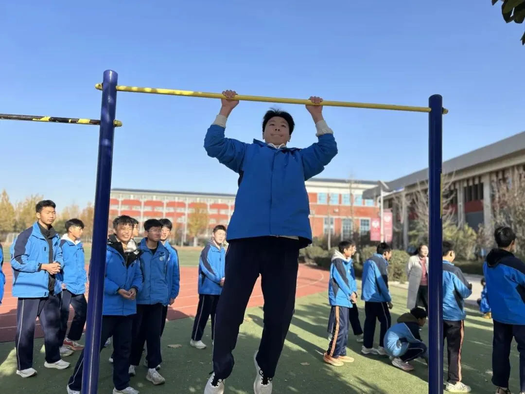 【高质量发展年】律动青春活力,争创中考佳绩——新时代学校初中部九年级阳光体育训练活动-第27张图片-四季读书网 【高质量发展年】律动青春活力,争创中考佳绩——新时代学校初中部九年级阳光体育训练活动-第27张图片-四季读书网