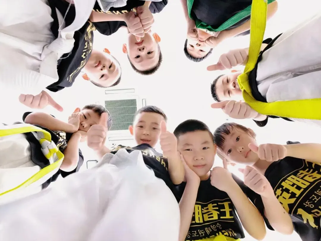 别让孩子的童年,只剩书桌与试卷-第18张图片-四季读书网 别让孩子的童年,只剩书桌与试卷-第18张图片-四季读书网