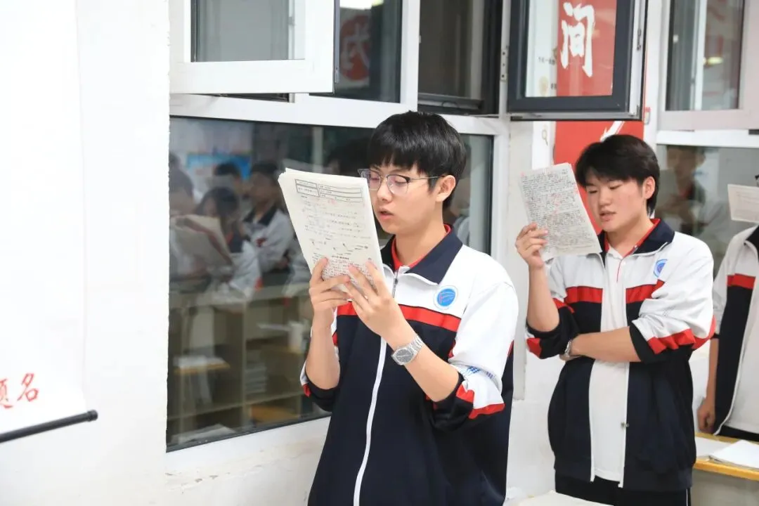 朝暮励剑,逐梦高考|东方高三学子的一天是这样度过的-第25张图片-四季读书网 朝暮励剑,逐梦高考|东方高三学子的一天是这样度过的-第25张图片-四季读书网