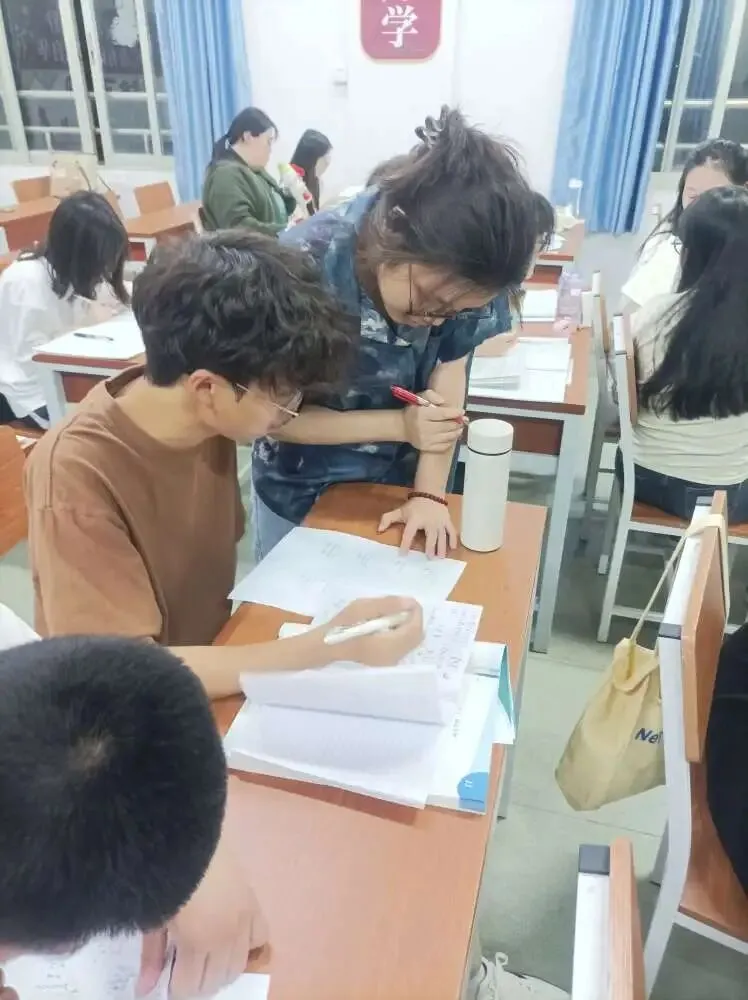27届广东春季高考本科校内集训营火热招生中!26年10月冲刺班,封闭式管理!-第22张图片-四季读书网 27届广东春季高考本科校内集训营火热招生中!26年10月冲刺班,封闭式管理!-第22张图片-四季读书网