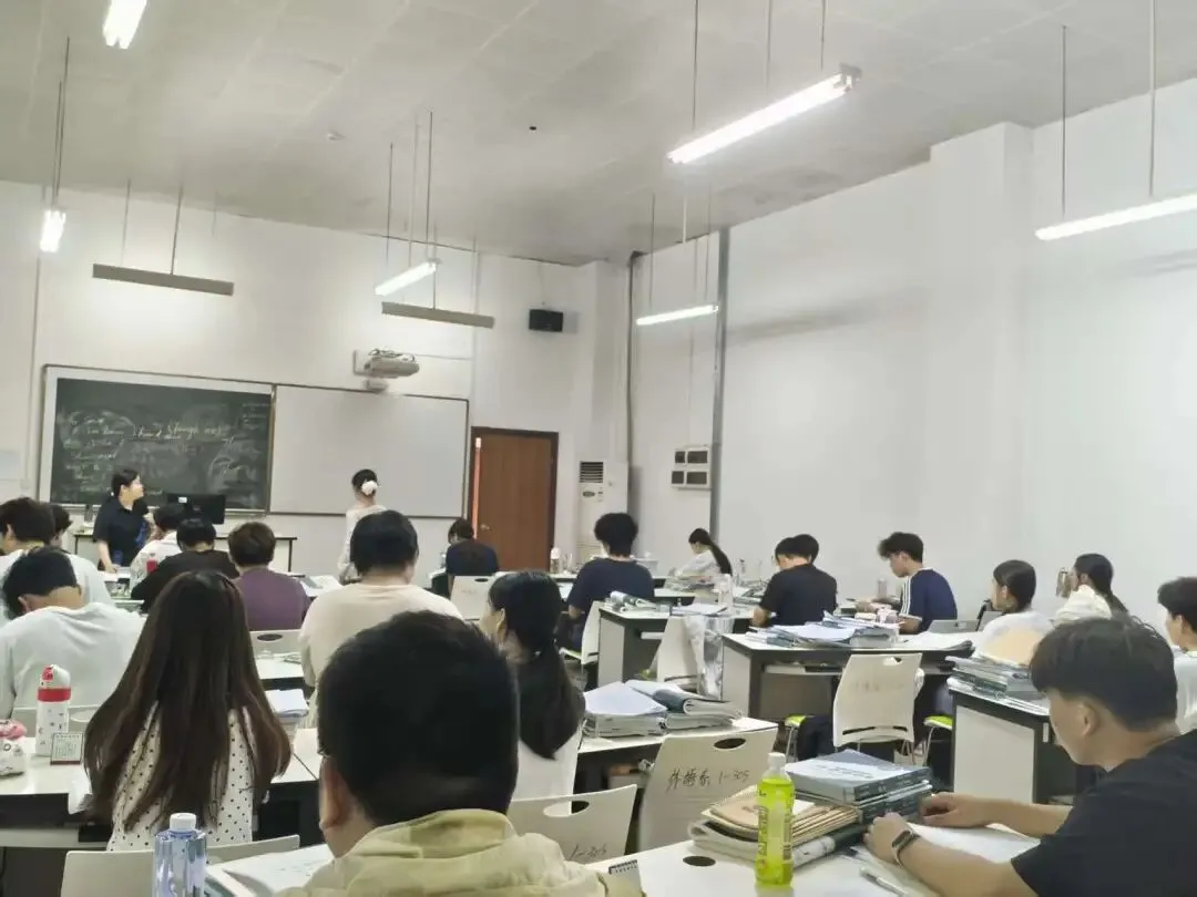 九月不规划,考前两行泪!27届高职高考集训9月班少量插班名额→-第13张图片-四季读书网 九月不规划,考前两行泪!27届高职高考集训9月班少量插班名额→-第13张图片-四季读书网