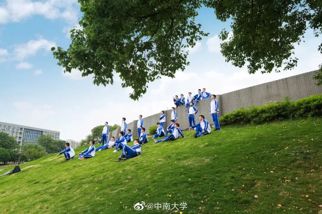高考,再见!-第8张图片-四季读书网