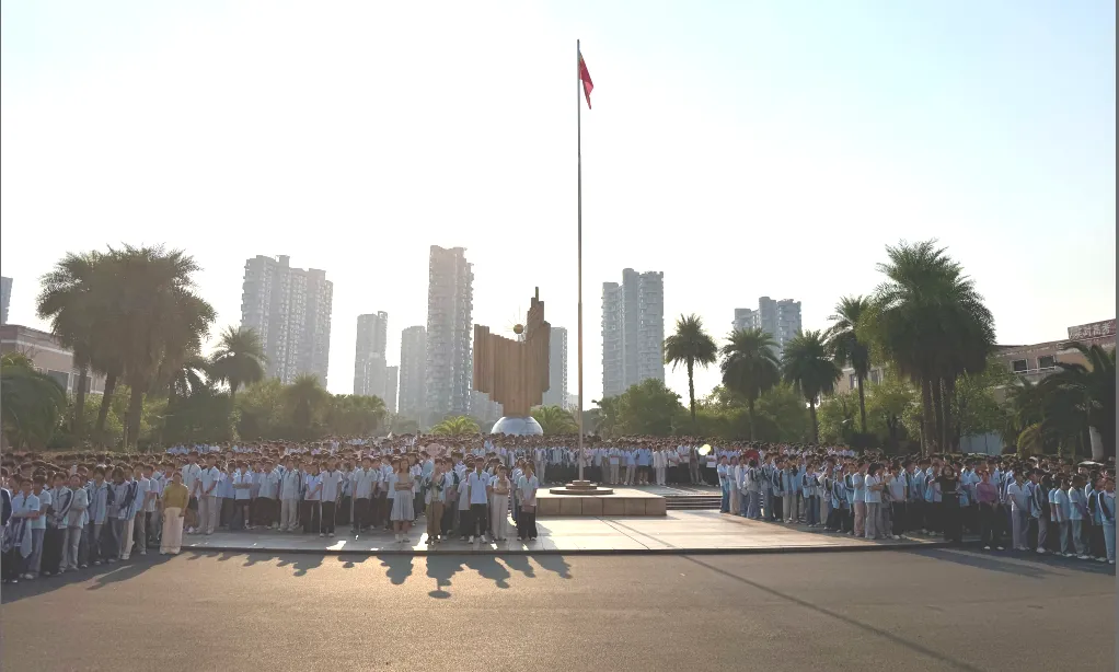 以青春之名,赴梦想之约 | 我校初三年级举行升旗仪式-第17张图片-四季读书网 以青春之名,赴梦想之约 | 我校初三年级举行升旗仪式-第17张图片-四季读书网