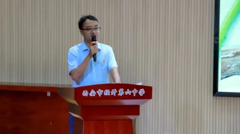 凝心聚力启新程 并肩共筑中考梦——九年级家长会圆满落幕-第6张图片-四季读书网 凝心聚力启新程 并肩共筑中考梦——九年级家长会圆满落幕-第6张图片-四季读书网