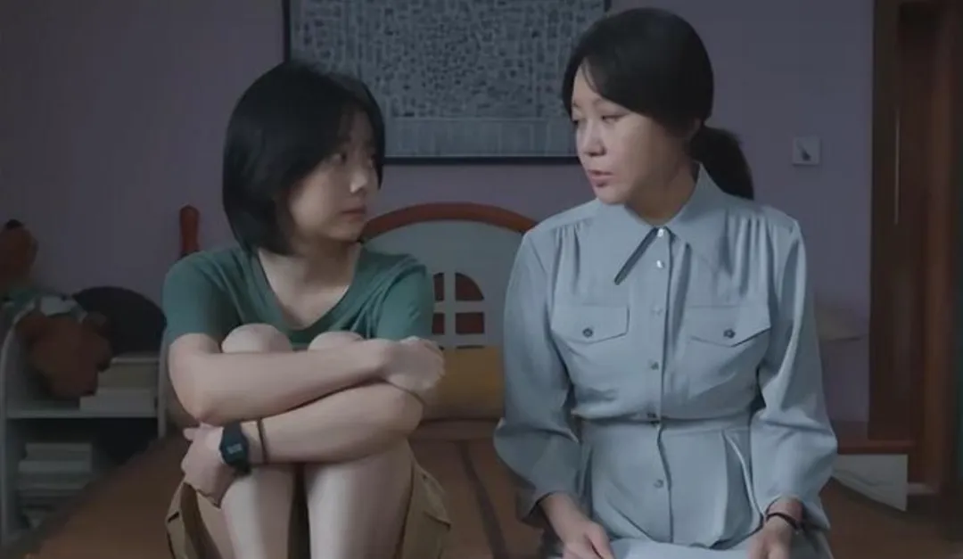 高考状元躁郁休学后:母亲抱紧那个“想死”的女儿-第7张图片-四季读书网