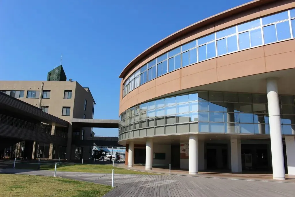 高考日语生优势赛道|国内直申 9 所日本优质大学,免语言学校,无需留考成绩!少数今年秋季可入学!-第51张图片-四季读书网 高考日语生优势赛道|国内直申 9 所日本优质大学,免语言学校,无需留考成绩!少数今年秋季可入学!-第51张图片-四季读书网