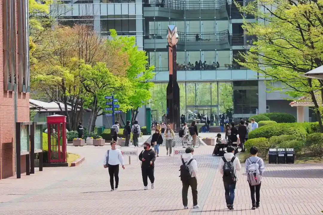 高考日语生优势赛道|国内直申 9 所日本优质大学,免语言学校,无需留考成绩!少数今年秋季可入学!-第62张图片-四季读书网 高考日语生优势赛道|国内直申 9 所日本优质大学,免语言学校,无需留考成绩!少数今年秋季可入学!-第62张图片-四季读书网