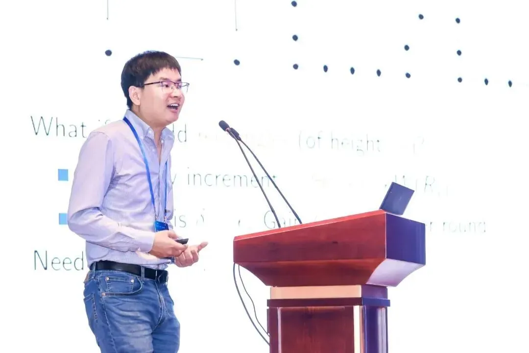 高考“踩线”进北大,如今成为讲席教授!-第2张图片-四季读书网