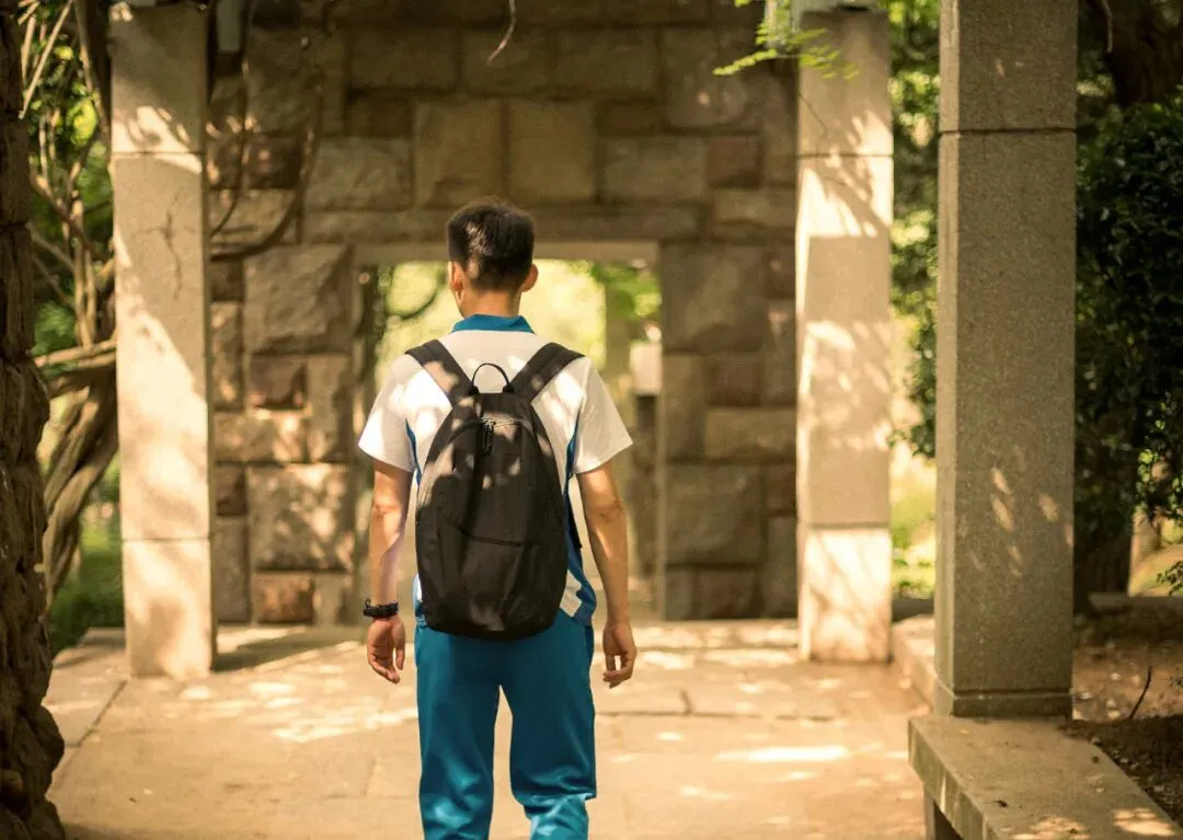 高考结束:请告诉孩子,未来什么最重要-第2张图片-四季读书网