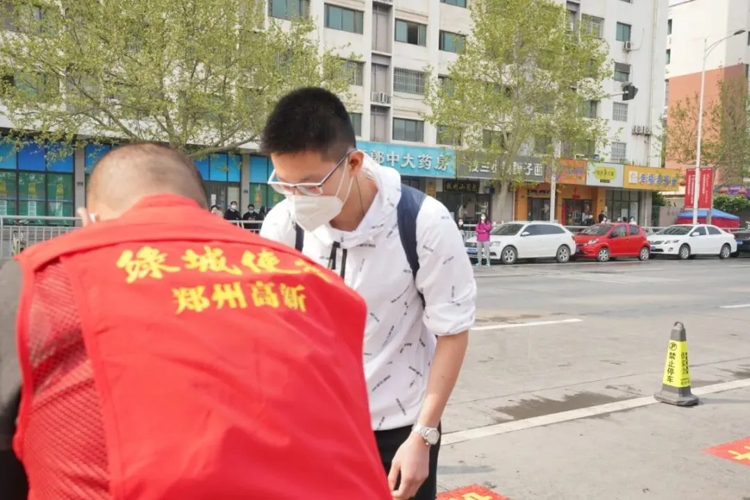 初三下周陆续复学,全流程观摩郑外高三复学第一天!-第12张图片-四季读书网 初三下周陆续复学,全流程观摩郑外高三复学第一天!-第12张图片-四季读书网