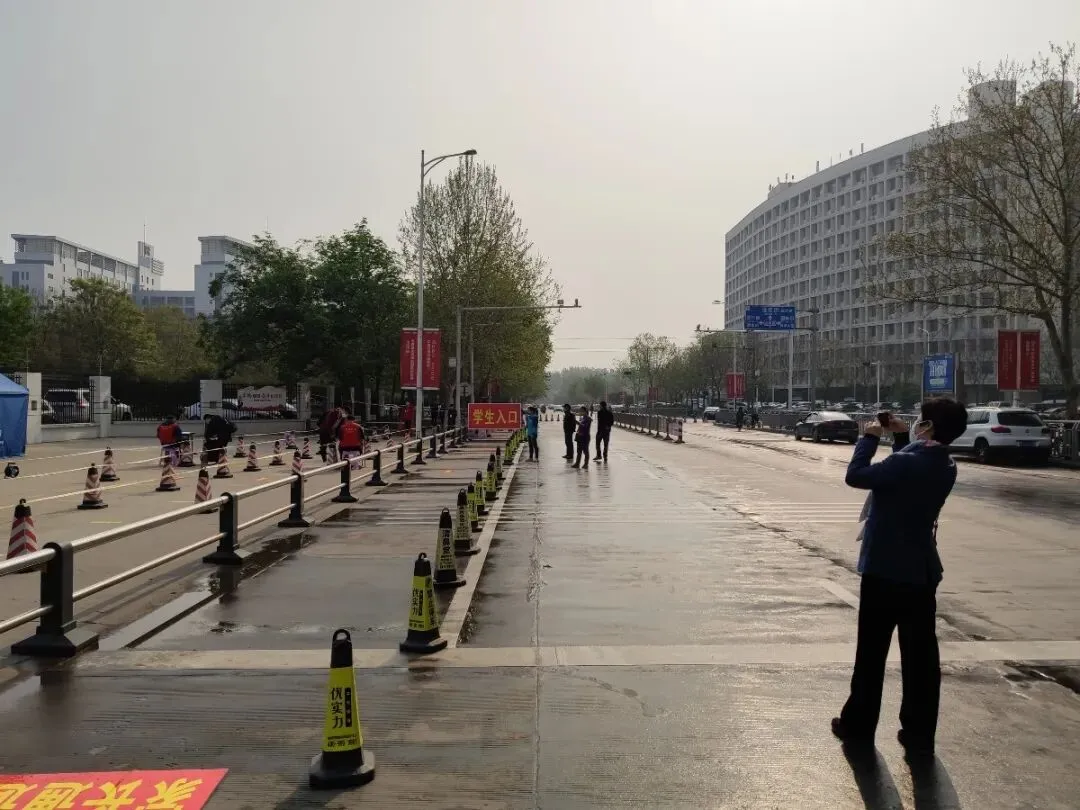 初三下周陆续复学,全流程观摩郑外高三复学第一天!-第15张图片-四季读书网 初三下周陆续复学,全流程观摩郑外高三复学第一天!-第15张图片-四季读书网