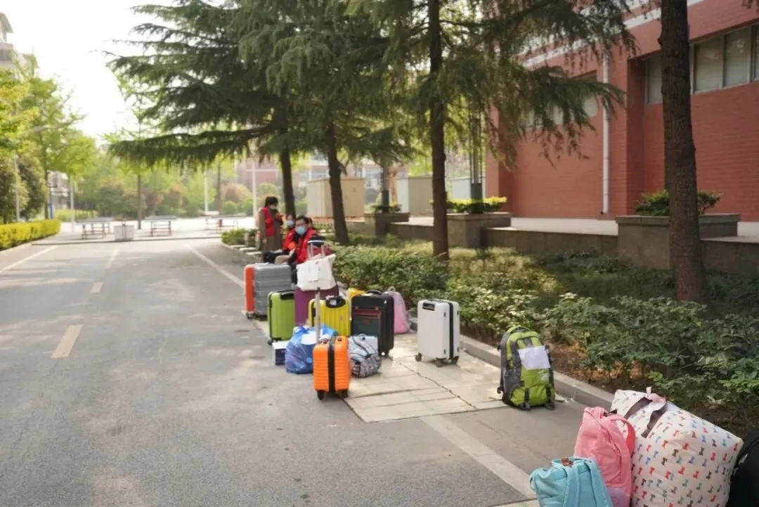 初三下周陆续复学,全流程观摩郑外高三复学第一天!-第28张图片-四季读书网 初三下周陆续复学,全流程观摩郑外高三复学第一天!-第28张图片-四季读书网