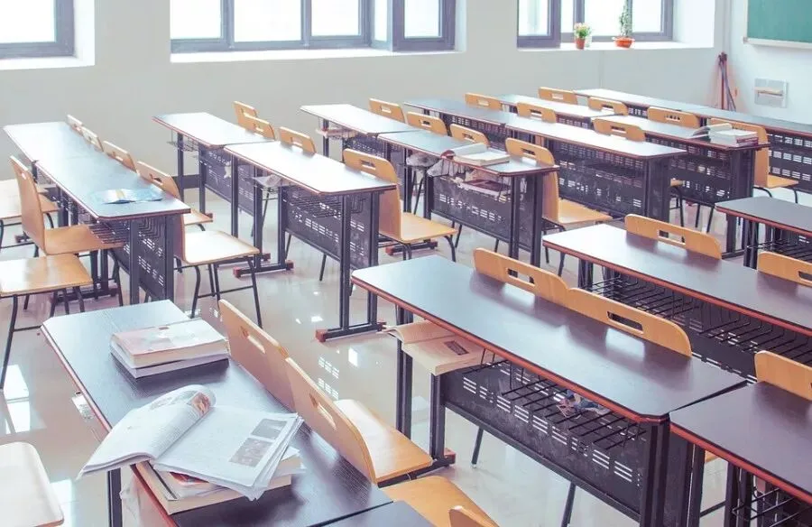 上海中学自招英语真题深度分析-第1张图片-四季读书网 上海中学自招英语真题深度分析-第1张图片-四季读书网