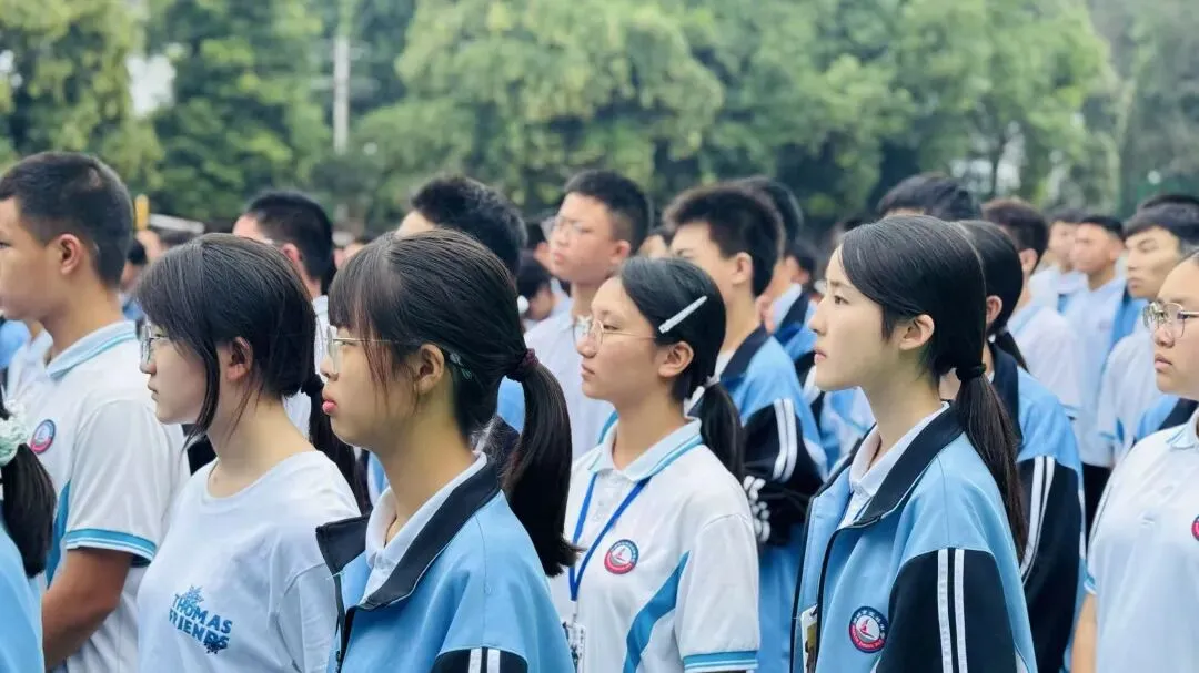 秣马厉兵迎中考,逐梦扬帆启新程—宝林中学2027届初三新学期动员大会-第17张图片-四季读书网 秣马厉兵迎中考,逐梦扬帆启新程—宝林中学2027届初三新学期动员大会-第17张图片-四季读书网