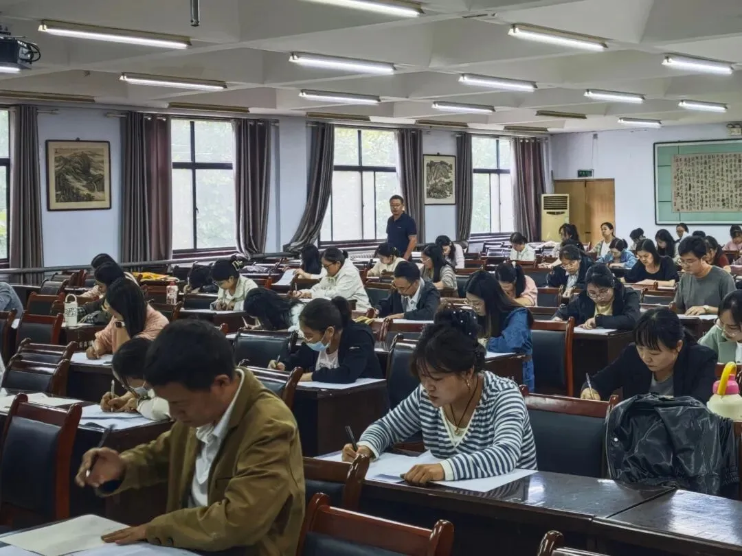 登封实验高中开展教师高考真题素能测试活动-第1张图片-四季读书网