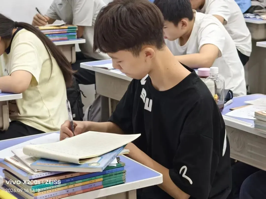 双节福利来袭 | 初三全托蓄力,7天试课仅需199元!-第11张图片-四季读书网 双节福利来袭 | 初三全托蓄力,7天试课仅需199元!-第11张图片-四季读书网