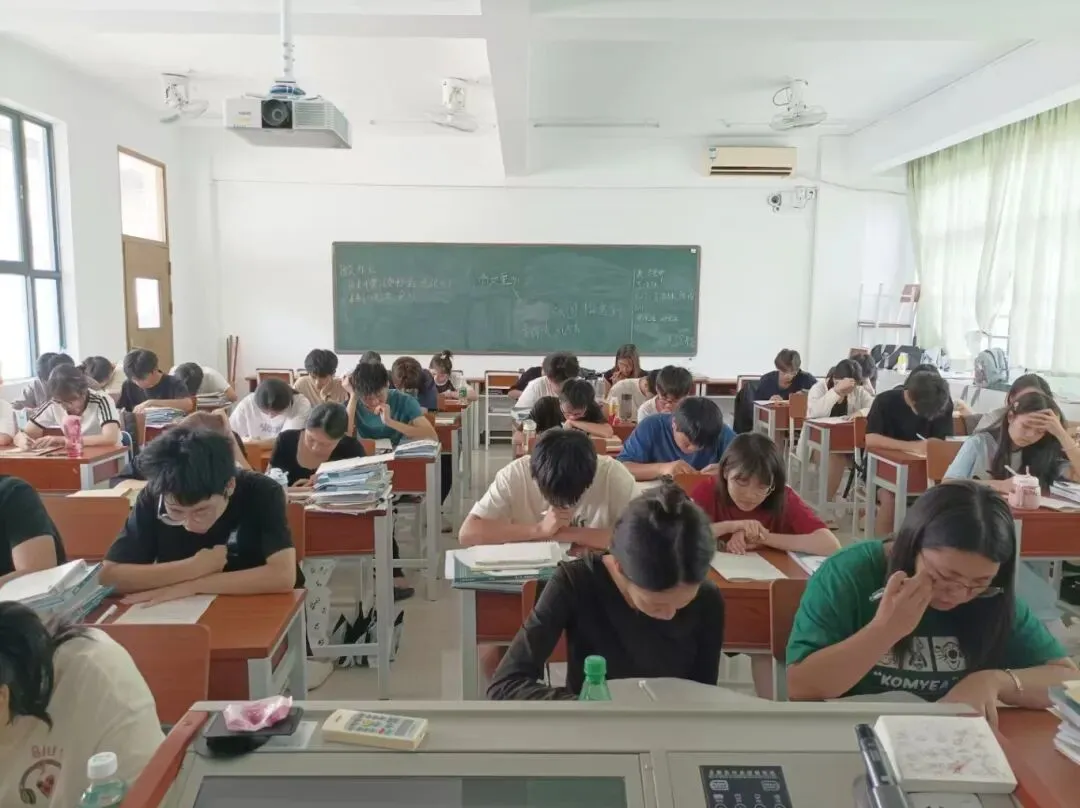有没有高品质的高职高考辅导班?-第20张图片-四季读书网 有没有高品质的高职高考辅导班?-第20张图片-四季读书网