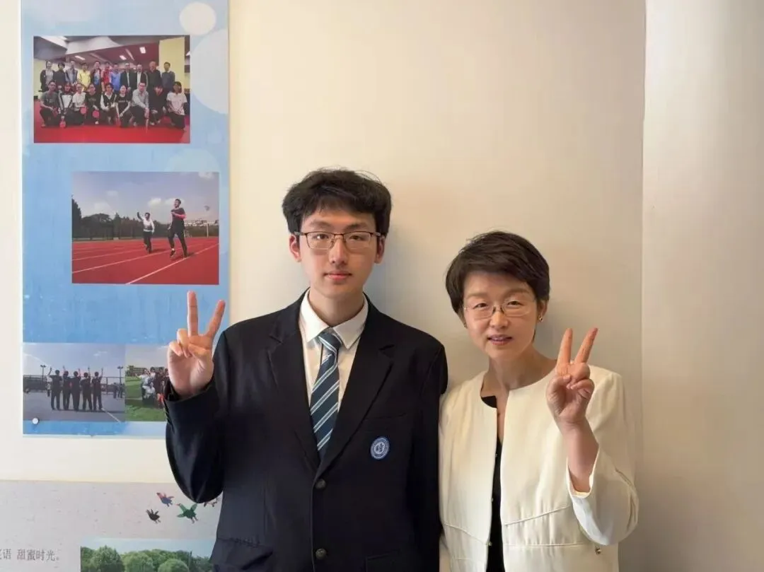 数学从不及格逆袭131分!高考587分、综评130+高分,终于叩响交大临床医学八年制大门!-第5张图片-四季读书网 数学从不及格逆袭131分!高考587分、综评130+高分,终于叩响交大临床医学八年制大门!-第5张图片-四季读书网
