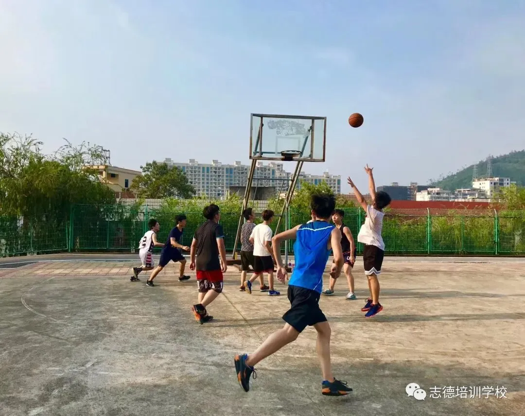 教育厅严禁公办学校招收高考复读生!永春学子复读该去哪?-第14张图片-四季读书网 教育厅严禁公办学校招收高考复读生!永春学子复读该去哪?-第14张图片-四季读书网
