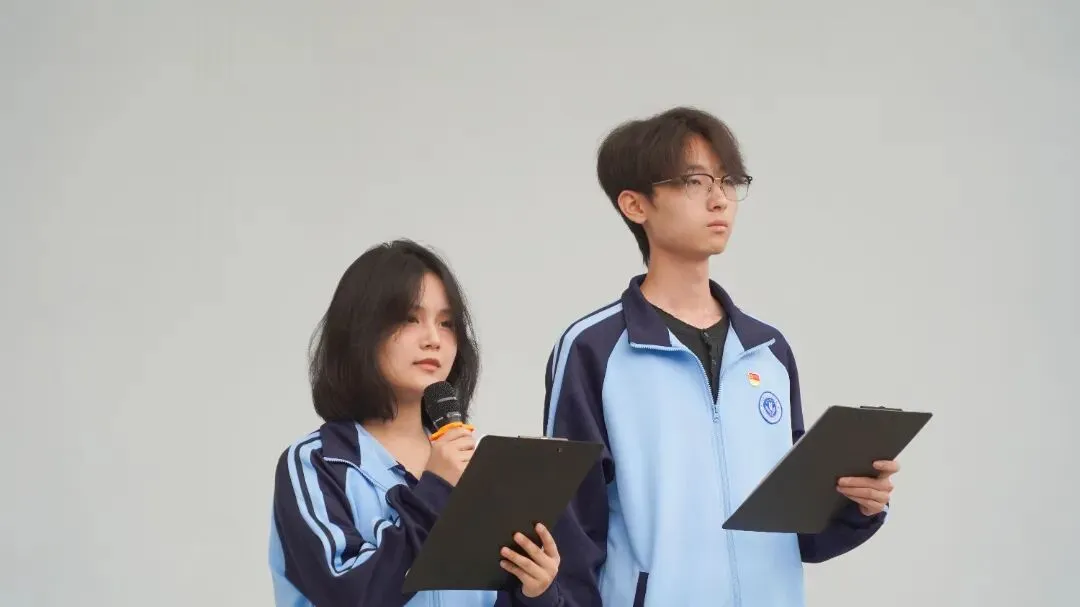 警钟鸣校园 少年当自强|优益优高考全日制学校防空警报试鸣暨全体师生默哀纪念活动-第12张图片-四季读书网