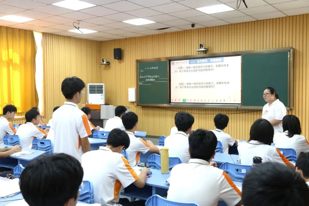 聚焦课堂实效 | 解码高考阅卷——我校顺利举办海丰县高中数学学科教研基地专题教研活动-第7张图片-四季读书网