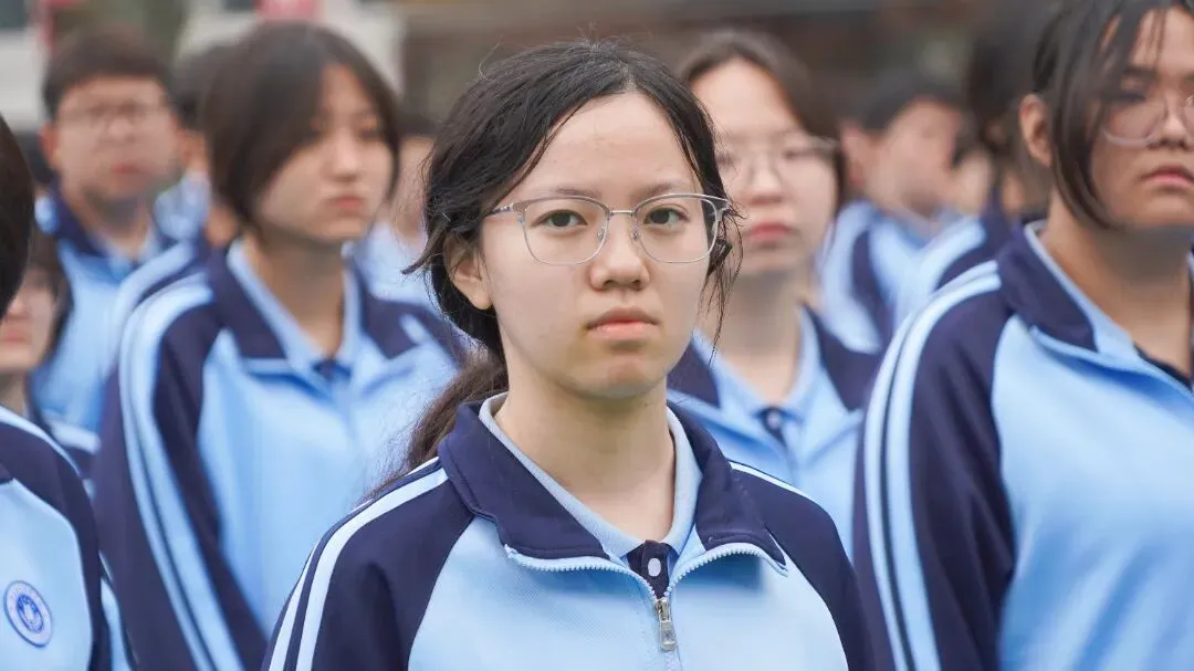 警钟鸣校园 少年当自强|优益优高考全日制学校防空警报试鸣暨全体师生默哀纪念活动-第19张图片-四季读书网