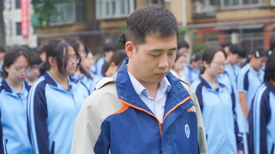 警钟鸣校园 少年当自强|优益优高考全日制学校防空警报试鸣暨全体师生默哀纪念活动-第21张图片-四季读书网