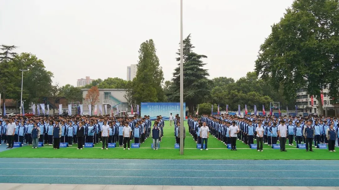 警钟鸣校园 少年当自强|优益优高考全日制学校防空警报试鸣暨全体师生默哀纪念活动-第22张图片-四季读书网