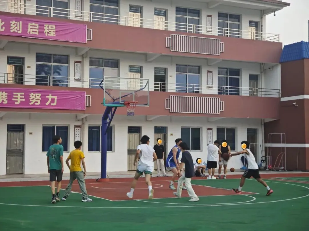 脚踏实地,厚积薄发——全日制高职高考辅导班日常纪实-第8张图片-四季读书网