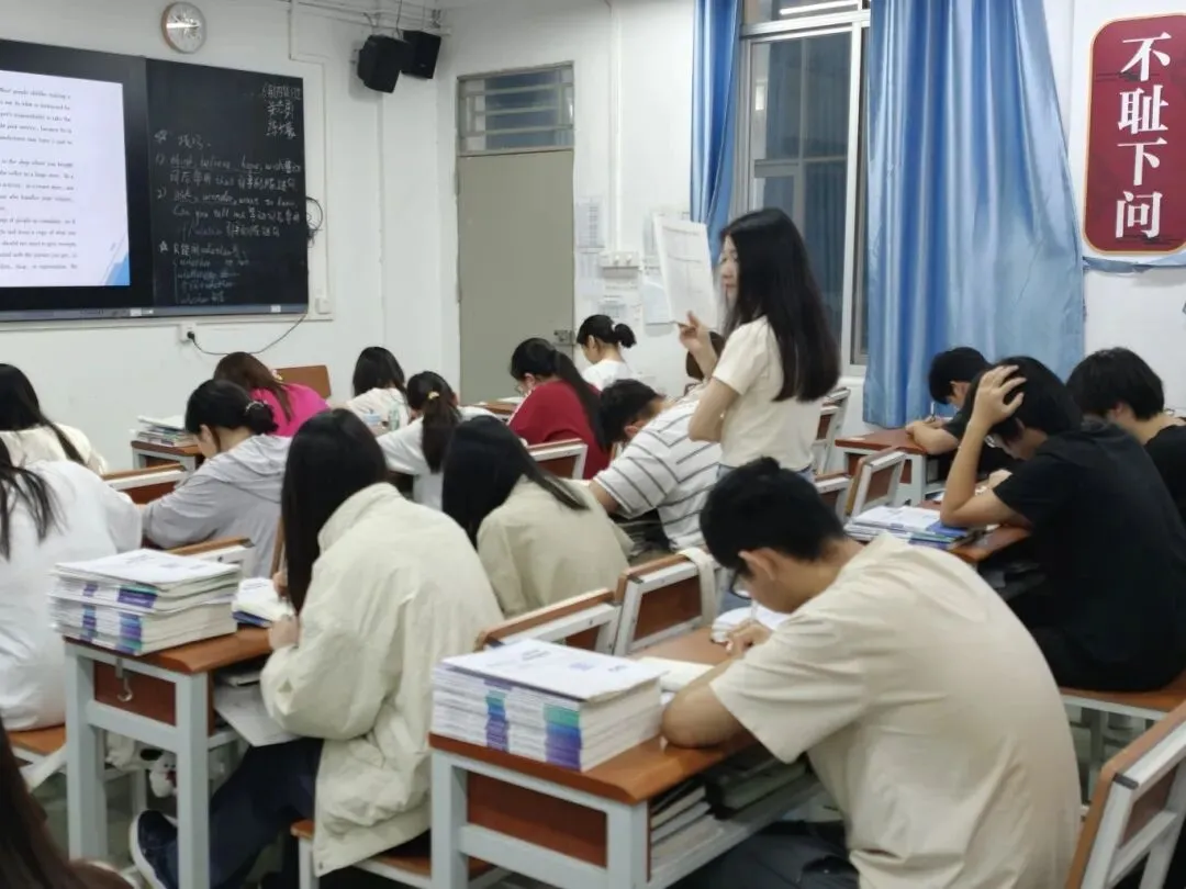 高职高考科目少,中职生备考易轻敌!广轻大校内3+证书辅导班,助力夺下高分!-第7张图片-四季读书网