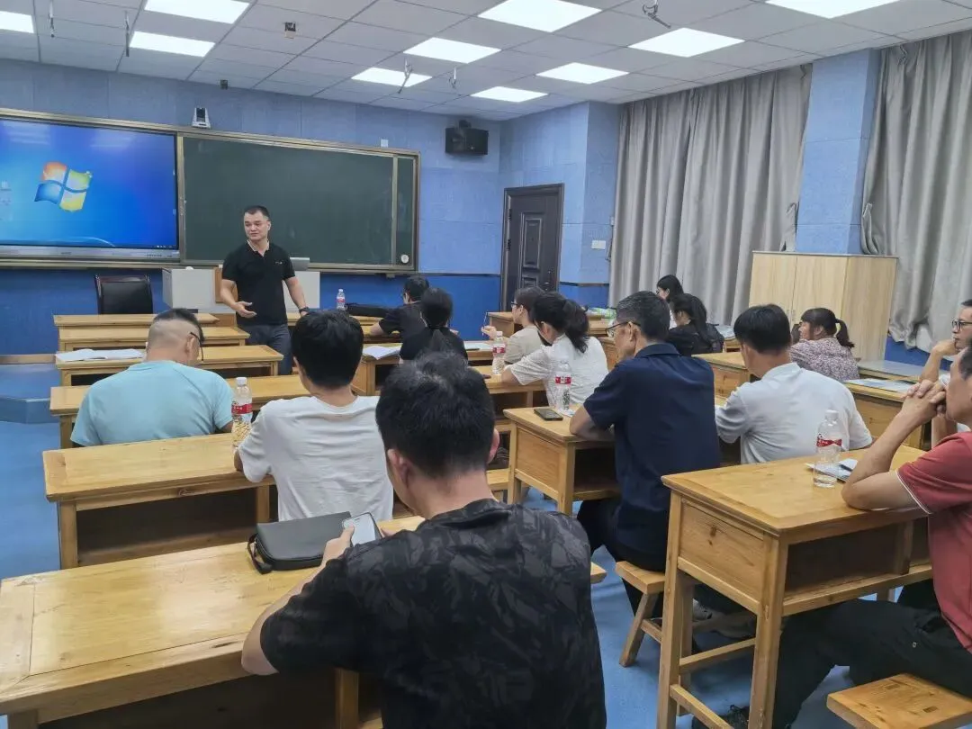 【中教】聚力中考备考,共研赋能提质——闽清县2026-2027学年学科毕业班教师第一次县域教研暨送教活动纪实-第18张图片-四季读书网