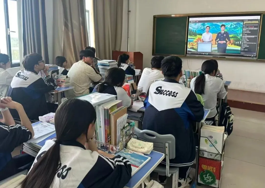 聚焦试卷分析 凸显自命题指南针作用——兰州成功学校高三一班召开专题宣讲会-第11张图片-四季读书网 聚焦试卷分析 凸显自命题指南针作用——兰州成功学校高三一班召开专题宣讲会-第11张图片-四季读书网