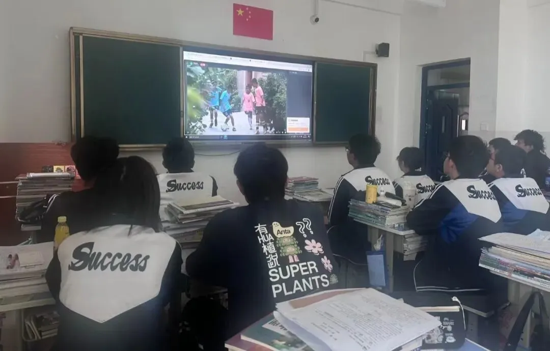 聚焦试卷分析 凸显自命题指南针作用——兰州成功学校高三一班召开专题宣讲会-第23张图片-四季读书网 聚焦试卷分析 凸显自命题指南针作用——兰州成功学校高三一班召开专题宣讲会-第23张图片-四季读书网