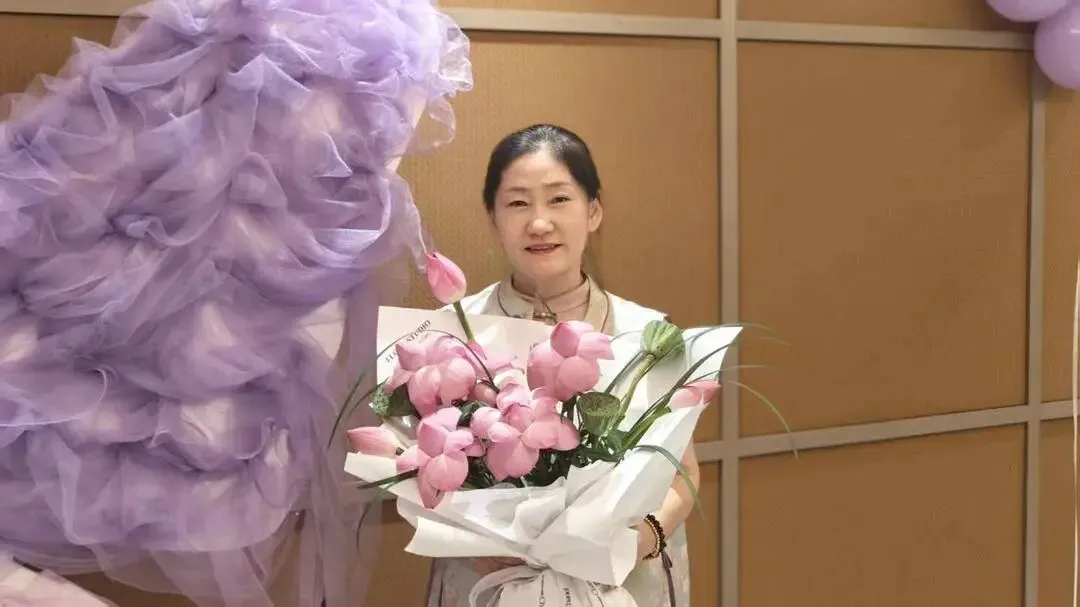 一封“穿越”18年的邮件:南京女生初三写下青春心事,多年后收到退休老师回信,师生故事戳中无数网友-第4张图片-四季读书网