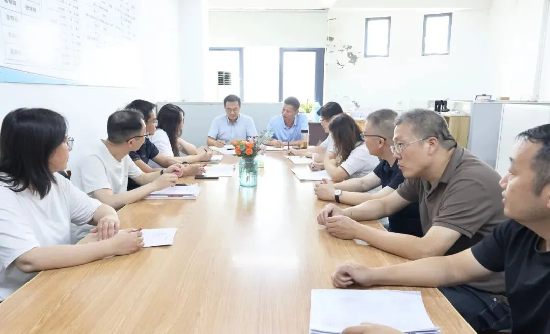 聚焦课堂提质效 调研赋能备高考——江都区教育局对我校高三教学工作开展专项调研-第49张图片-四季读书网 聚焦课堂提质效 调研赋能备高考——江都区教育局对我校高三教学工作开展专项调研-第49张图片-四季读书网