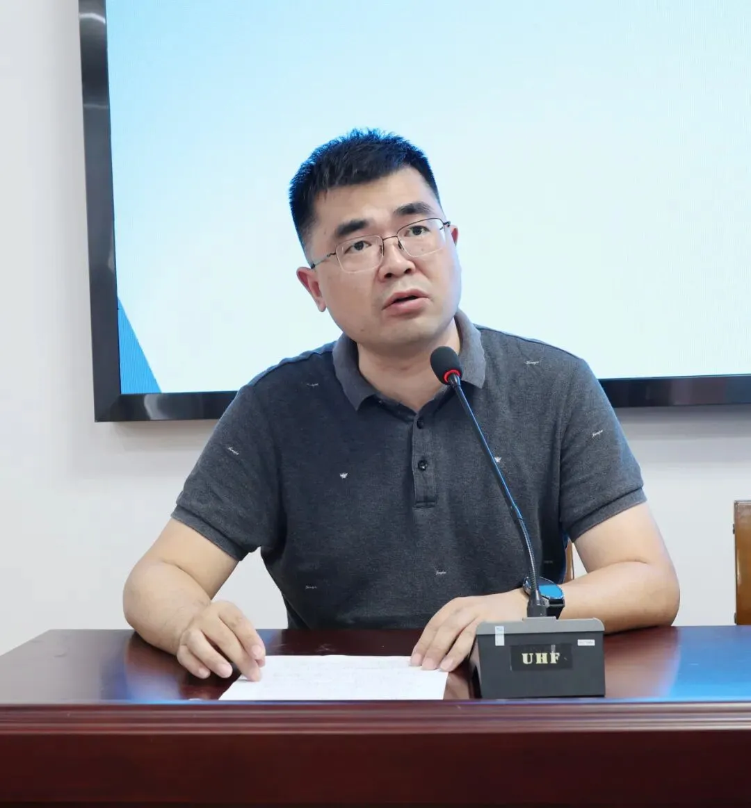 聚焦课堂提质效 调研赋能备高考——江都区教育局对我校高三教学工作开展专项调研-第61张图片-四季读书网 聚焦课堂提质效 调研赋能备高考——江都区教育局对我校高三教学工作开展专项调研-第61张图片-四季读书网