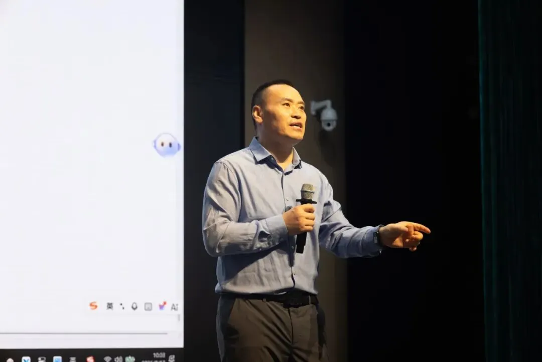 研析新教材 解码新中考 赋能新课堂 | 南充市初中数学新教材与备考专题培训圆满落幕-第12张图片-四季读书网