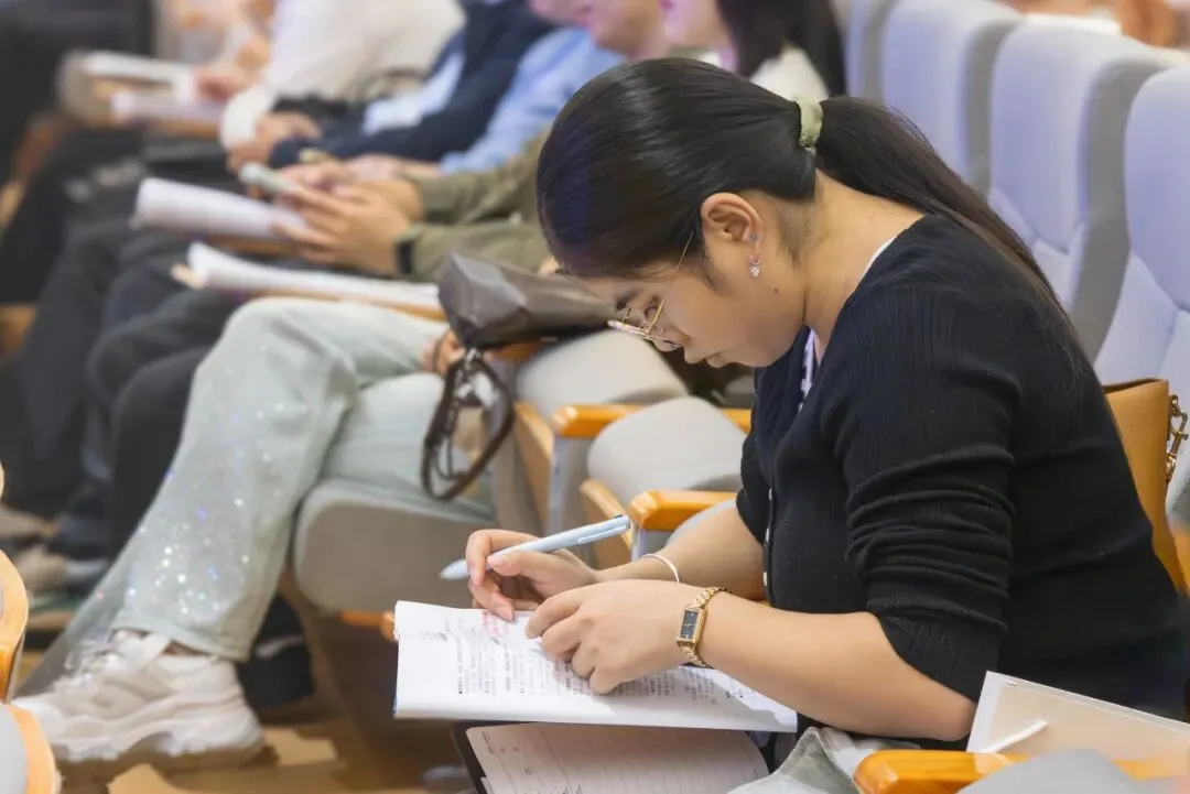 研析新教材 解码新中考 赋能新课堂 | 南充市初中数学新教材与备考专题培训圆满落幕-第14张图片-四季读书网