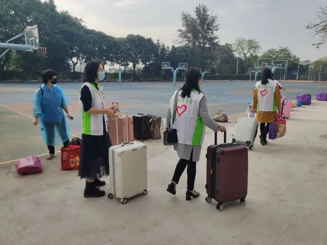 直击广州初三高三返校复课:好久不见,同学仔!-第29张图片-四季读书网 直击广州初三高三返校复课:好久不见,同学仔!-第29张图片-四季读书网