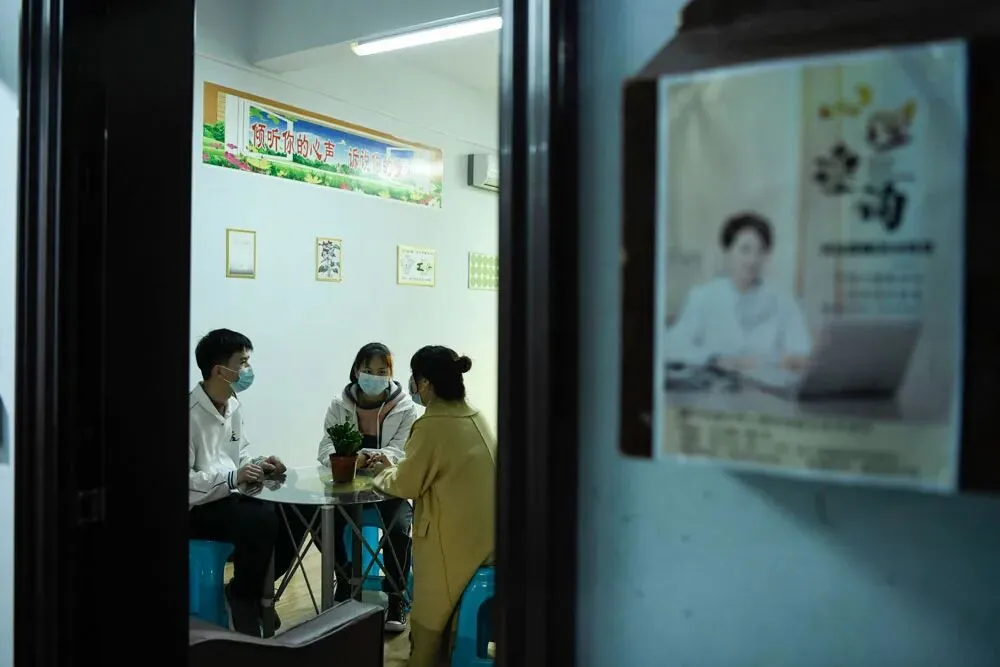 这个地方初三、高三学生复课近两周了,他们在校园的学习和生活是这样的-第16张图片-四季读书网