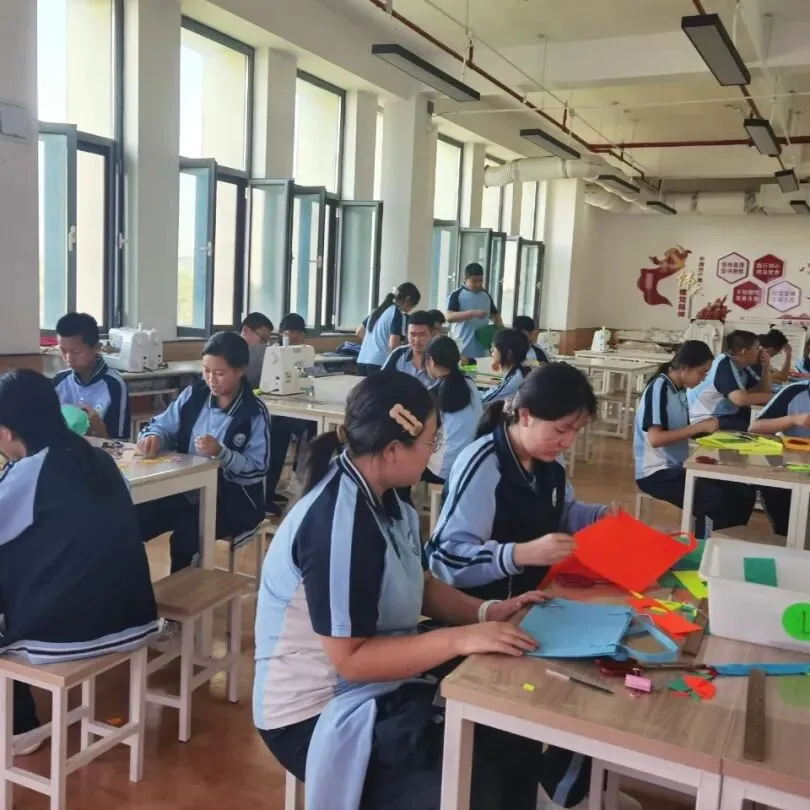 研学励心志,实践促成长——西苑学校初三学子综合实践基地研学活动纪实-第65张图片-四季读书网