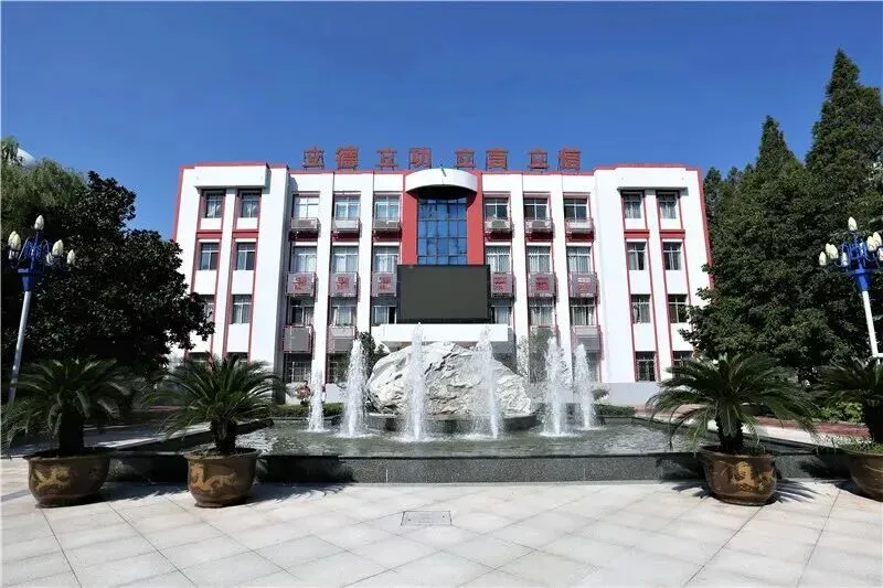 别只盯头部名校!八十五中,新高考下的多元升学选择-第8张图片-四季读书网 别只盯头部名校!八十五中,新高考下的多元升学选择-第8张图片-四季读书网